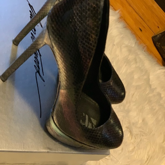 B Brian Atwood Exotic Python Platform Pumps - Picture 2 of 5
